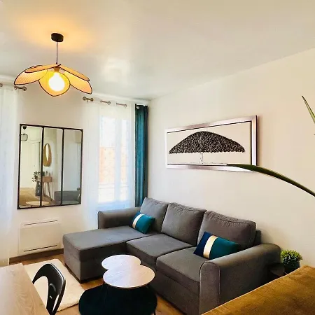 Le Retro Boheme ~ Confort ~ Arrivee Autonome Apartment